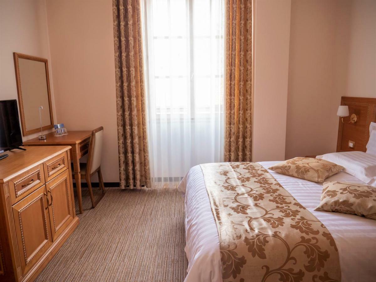 Hotel Boka Tirana Extérieur photo